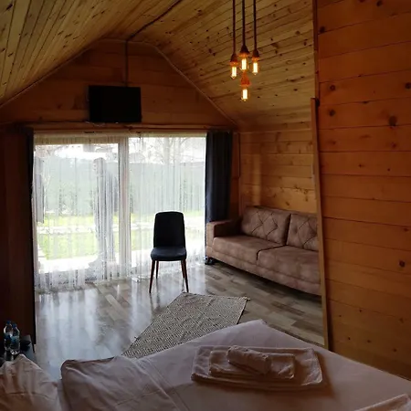 Adesa Bungalow Hotel